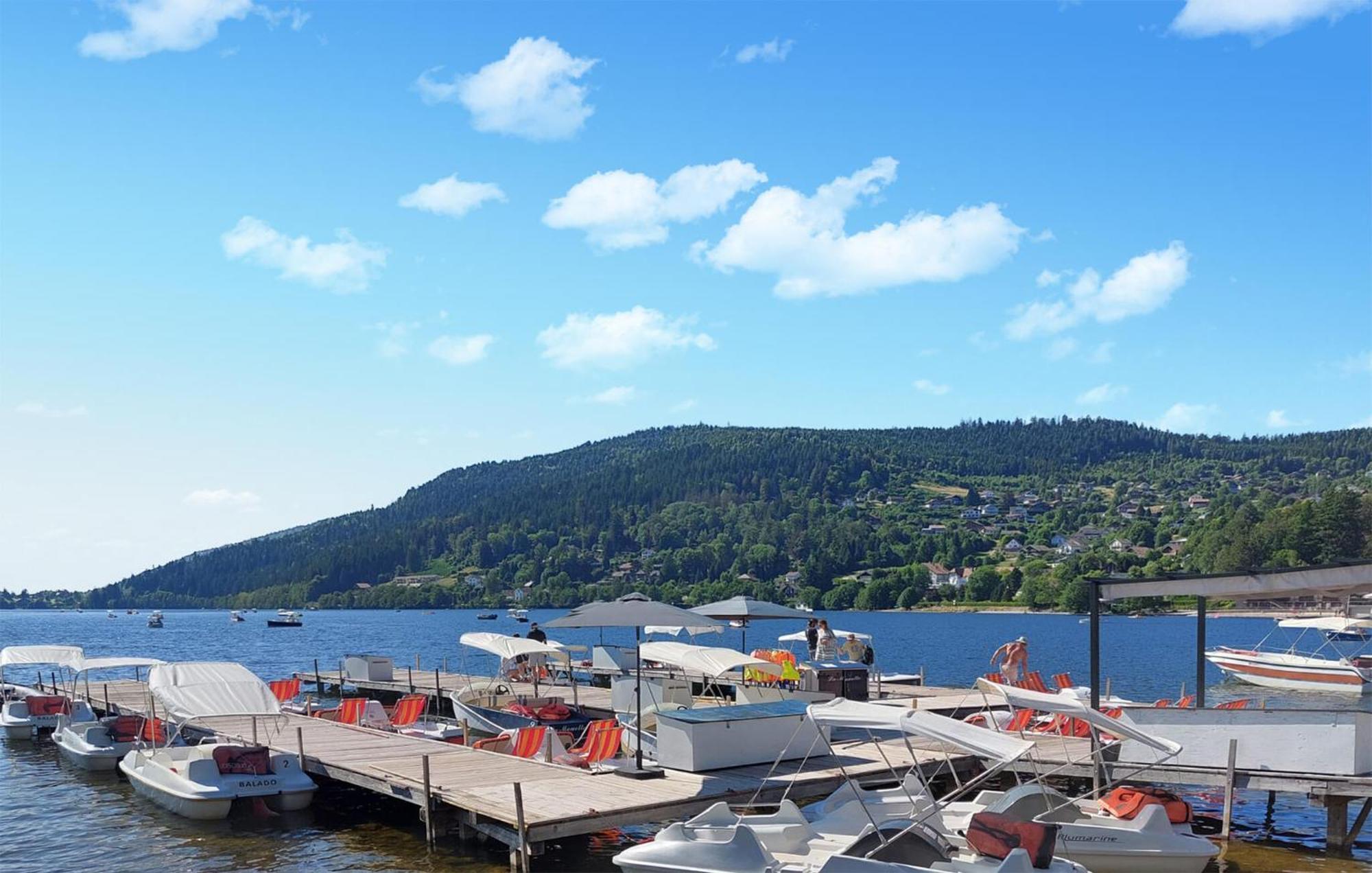 2 Bedroom Beautiful Apartment In Le Thillot Bagian luar foto